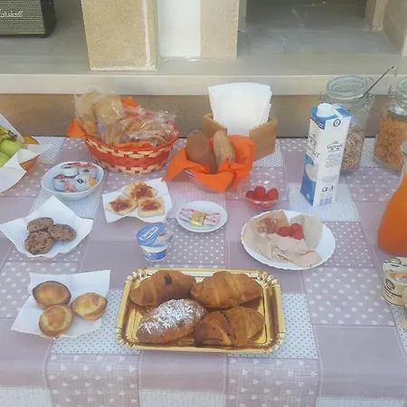 לינה וארוחת בוקר A Casa Di Sofia פורטו צ'זראו